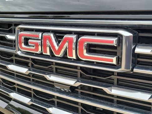 Used 2025 GMC Sierra 2500 AT4 w/ AT4 Premium Plus Package image 32