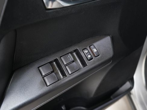 Used 2016 Toyota RAV4 XLE AWD/4WD image 19