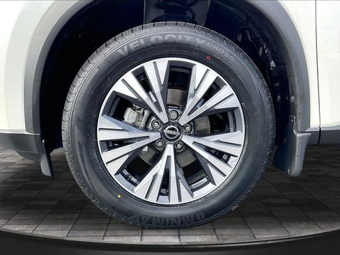 Certified 2023 Nissan Rogue SV w/ SV Premium B Package FWD image 10