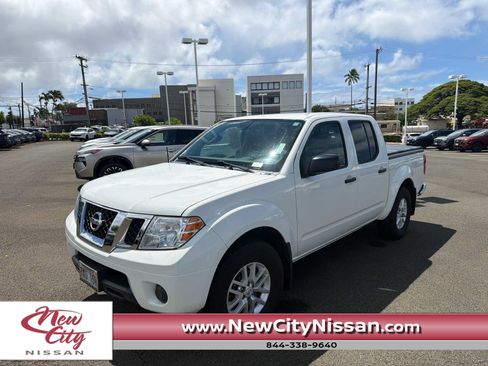 Used 2019 Nissan Frontier SV RWD image 1