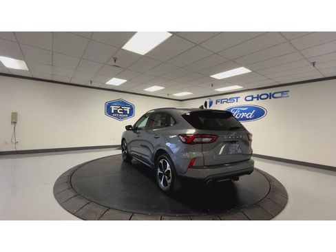 Used 2023 Ford Escape ST-Line Select w/ Tech Pack #2 image 8