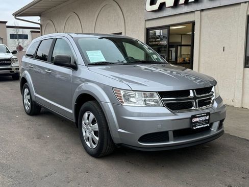 Used 2015 Dodge Journey American Value Package w/ Flexible Seating Group image 1