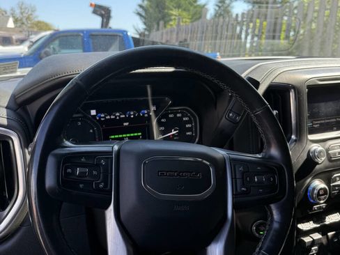 Used 2021 GMC Sierra 2500 Denali w/ Denali Ultimate Package image 10