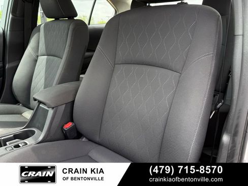 Used 2024 Toyota Corolla LE FWD image 23