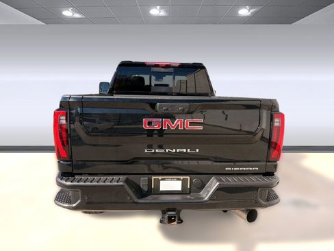 Used 2024 GMC Sierra 2500 Denali w/ Denali Reserve Package image 10
