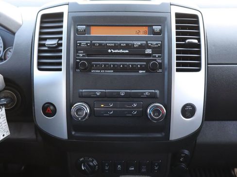 Used 2012 Nissan Frontier PRO-4X w/ Pro-4x Luxury Pkg image 36