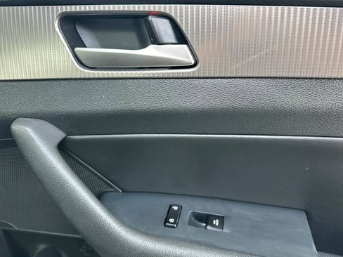 Used 2018 Hyundai Sonata Sport FWD image 18