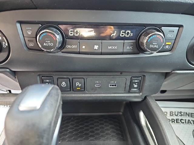 Used 2022 Nissan Frontier SV w/ SV Premium Package AWD/4WD image 26