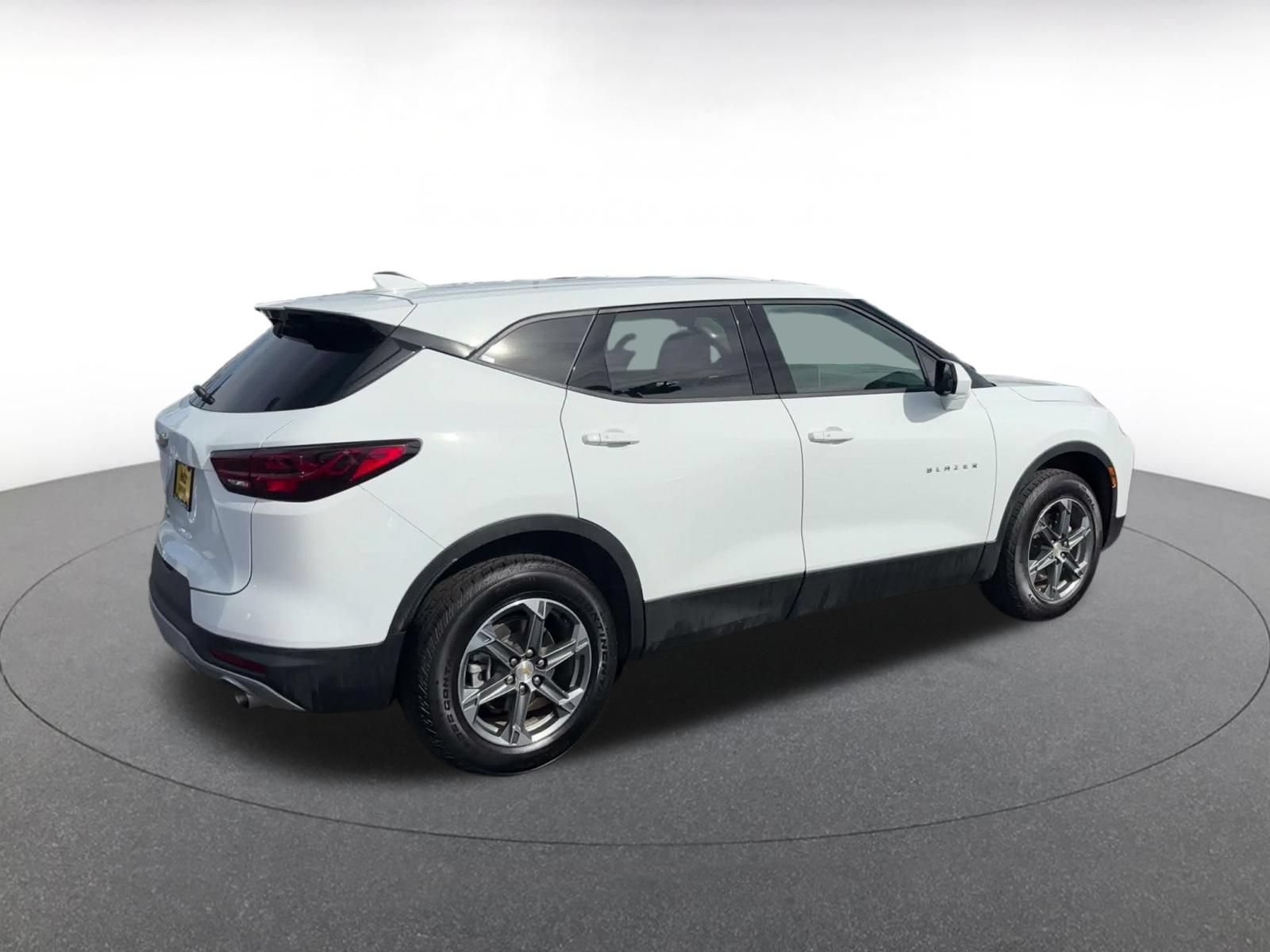 Used 2026 Chevrolet Blazer LT AWD/4WD image 14