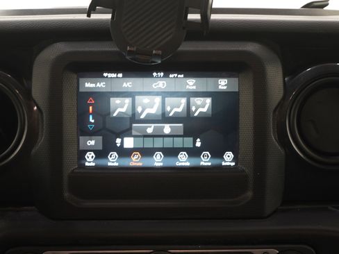 Used 2023 Jeep Wrangler Sport image 17