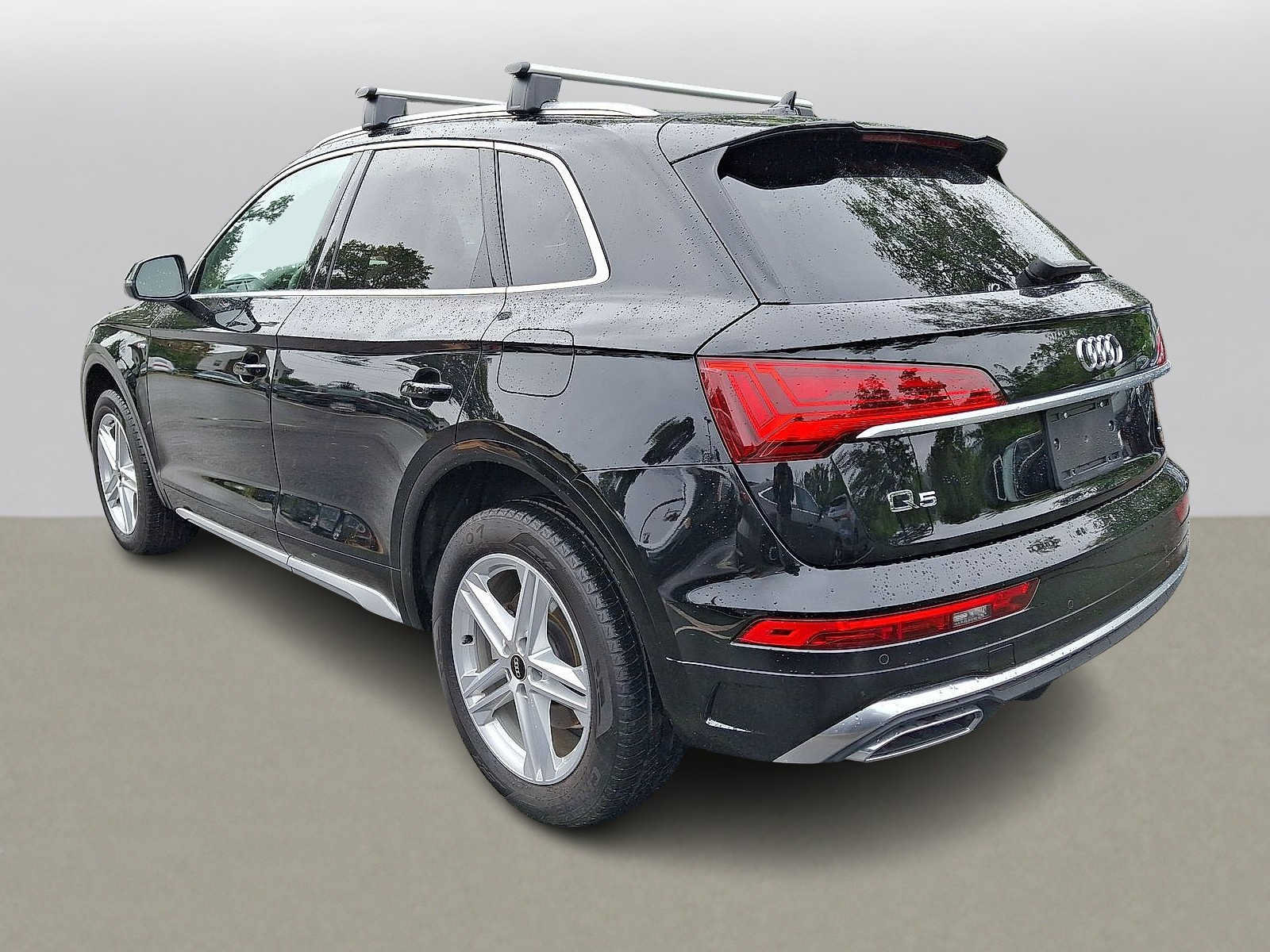 Used 2024 Audi Q5 e Premium w/ Convenience Package AWD/4WD image 28