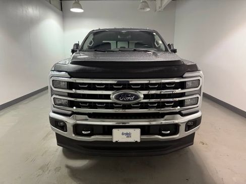 Used 2024 Ford F250 Lariat w/ Chrome Package AWD/4WD image 2