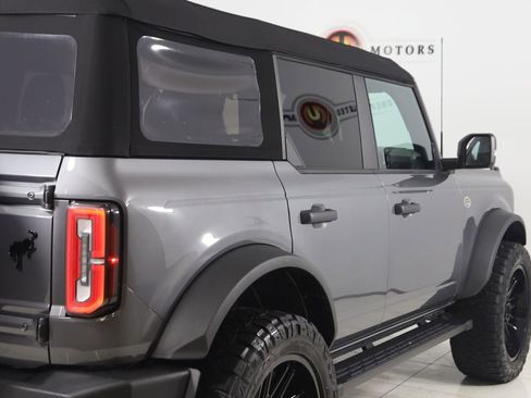 Used 2023 Ford Bronco Wildtrak AWD/4WD image 39