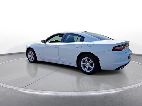 Used 2022 Dodge Charger SXT RWD image 6