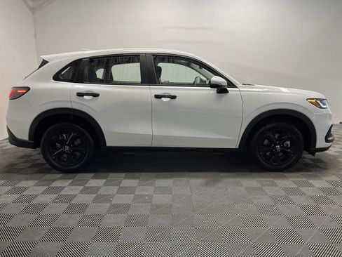Used 2023 Honda HR-V LX image 4