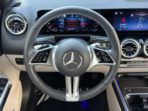 Certified 2026 Mercedes-Benz GLB 250 4MATIC image 11