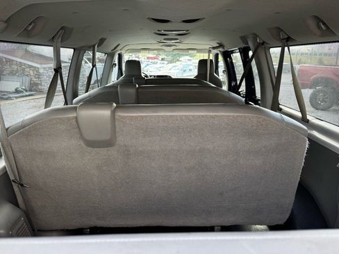 Used 2012 Ford E-350 and Econoline 350 XL w/ PWR Windows & Locks Group image 19