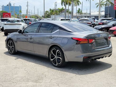 Certified 2023 Nissan Altima 2.5 SR FWD image 8