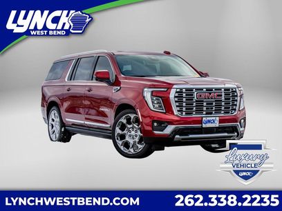 Used 2025 GMC Yukon XL Denali w/ Sun & Power Step Package