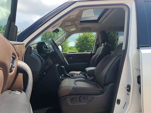 Used 2023 INFINITI QX80 Premium Select w/ Cargo Package AWD/4WD image 12