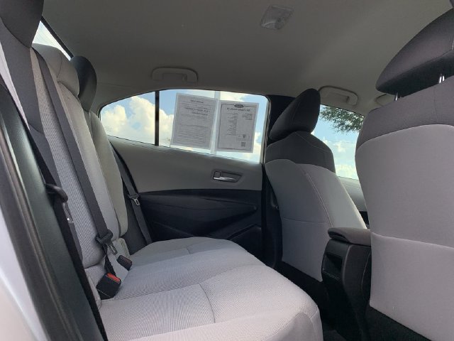 Used 2021 Toyota Corolla LE FWD image 34