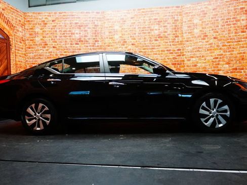 Certified 2023 Nissan Altima 2.5 S FWD image 5