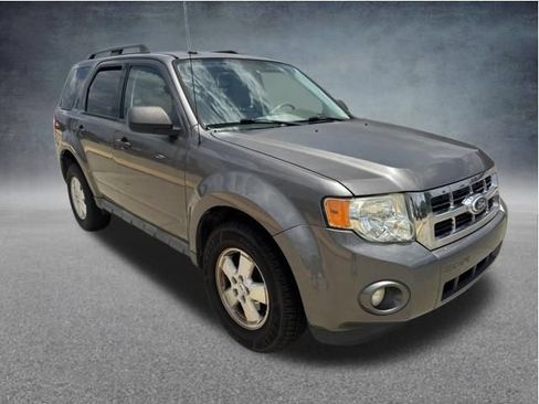 Used 2011 Ford Escape XLT FWD image 9