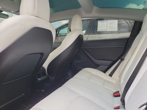 Used 2022 Tesla Model 3 Performance AWD/4WD image 9