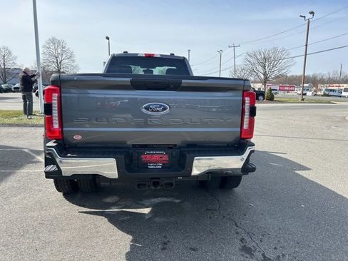 Used 2025 Ford F450 XLT w/ 360-Degree Camera Package image 6