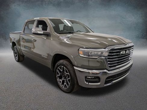 Used 2026 RAM 1500 Laramie AWD/4WD image 3
