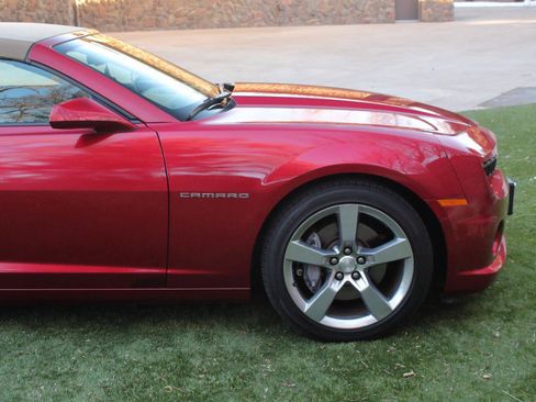 Used 2012 Chevrolet Camaro SS w/ RS Package image 12