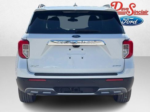 Used 2024 Ford Explorer XLT w/ Equipment Group 202A AWD/4WD image 8