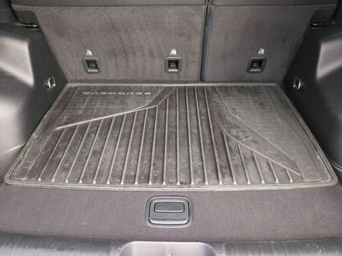 Used 2020 Jeep Cherokee Trailhawk w/ Cold Weather Group image 37