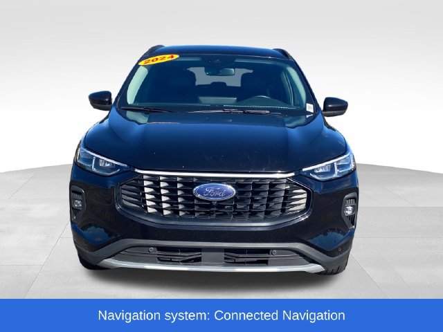 Used 2024 Ford Escape Platinum AWD/4WD image 2