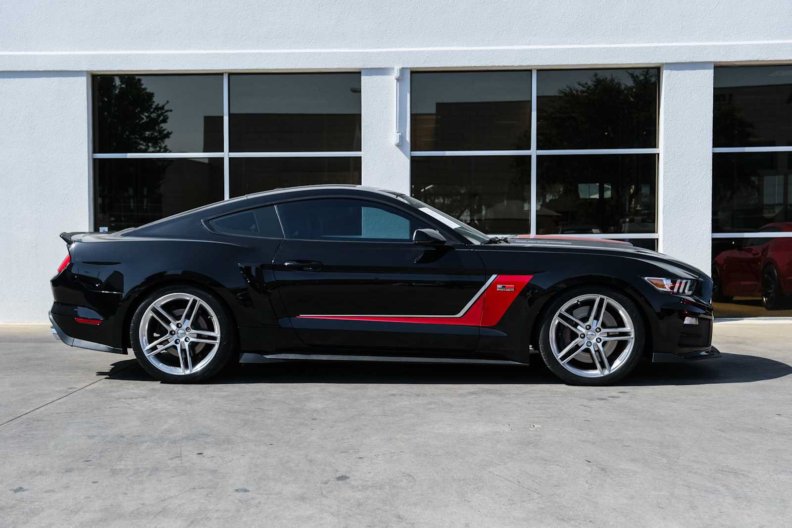 Used 2016 Ford Mustang GT Premium w/ GT Performance Package RWD image 14