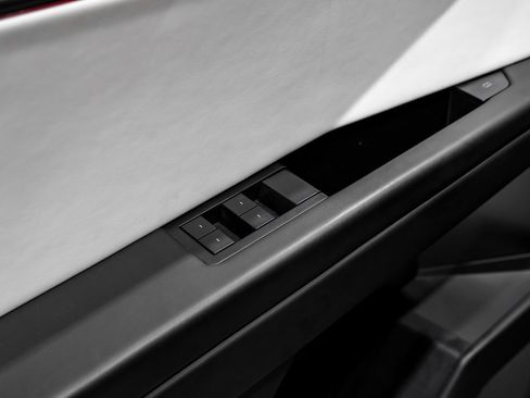 Used 2024 Tesla Cybertruck AWD Crew Cab image 45