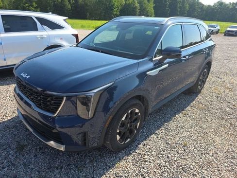 Certified 2024 Kia Sorento S w/ Panoramic Sunroof Package FWD image 3