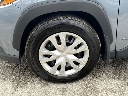 Used 2023 Toyota Corolla Cross L image 18