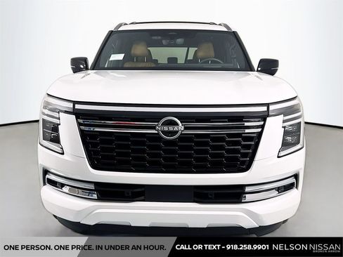 New 2025 Nissan Armada Platinum Reserve image 2