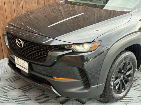 Used 2025 MAZDA CX-50 AWD 2.5 Hybrid w/ Premium Pkg image 18