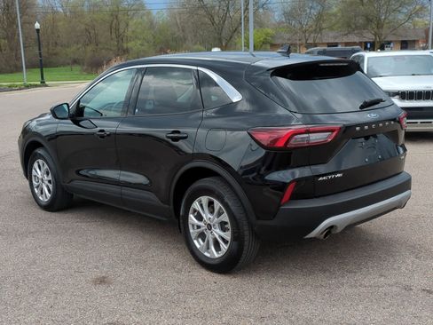 Used 2023 Ford Escape Active AWD/4WD image 6