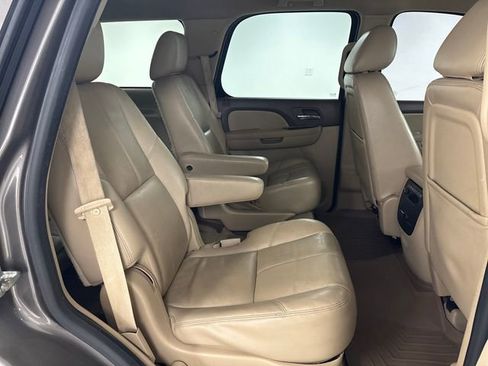 Used 2013 GMC Yukon SLT w/ SLT-2 Equipment Package image 22