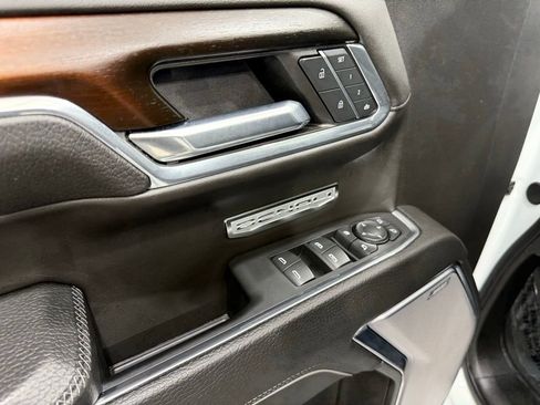 Used 2024 GMC Sierra 1500 Denali image 16