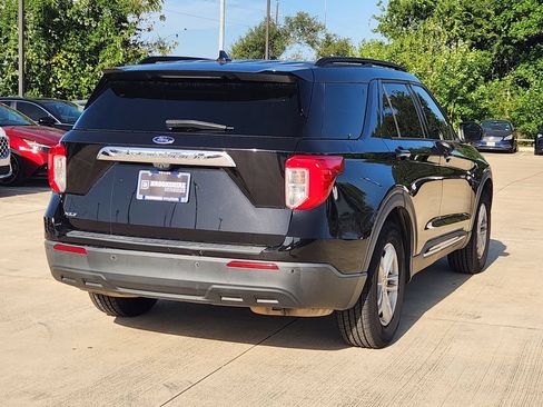 Used 2020 Ford Explorer XLT RWD image 9