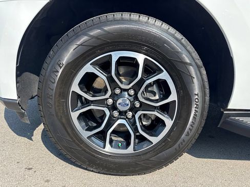 Used 2024 Ford Expedition XLT AWD/4WD image 30