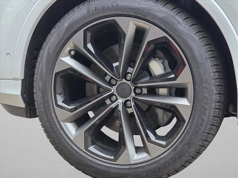 New 2026 Audi Q7 3.0T Premium Plus image 9