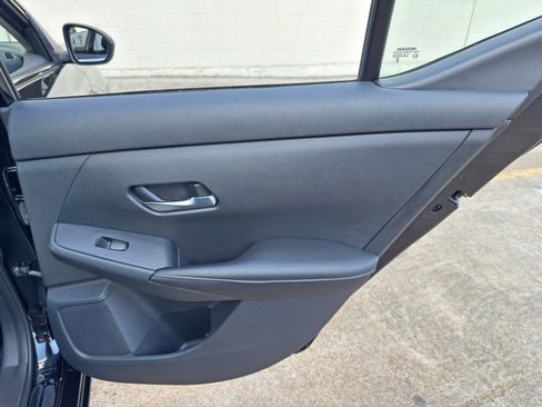 Used 2023 Nissan Sentra S FWD image 37