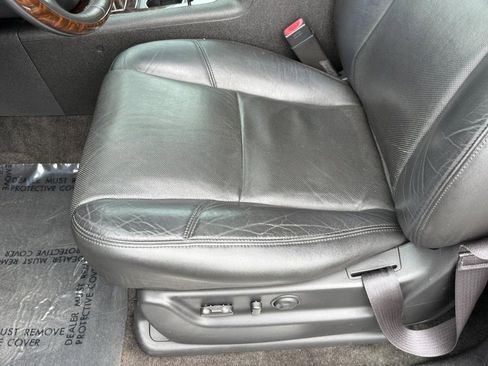 Used 2013 GMC Yukon XL Denali AWD/4WD image 24