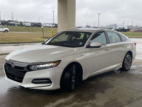 Used 2018 Honda Accord Hybrid image 7