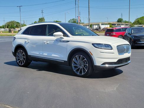 Certified 2022 Lincoln Nautilus Reserve w/ Equipment Group 201A AWD/4WD image 2